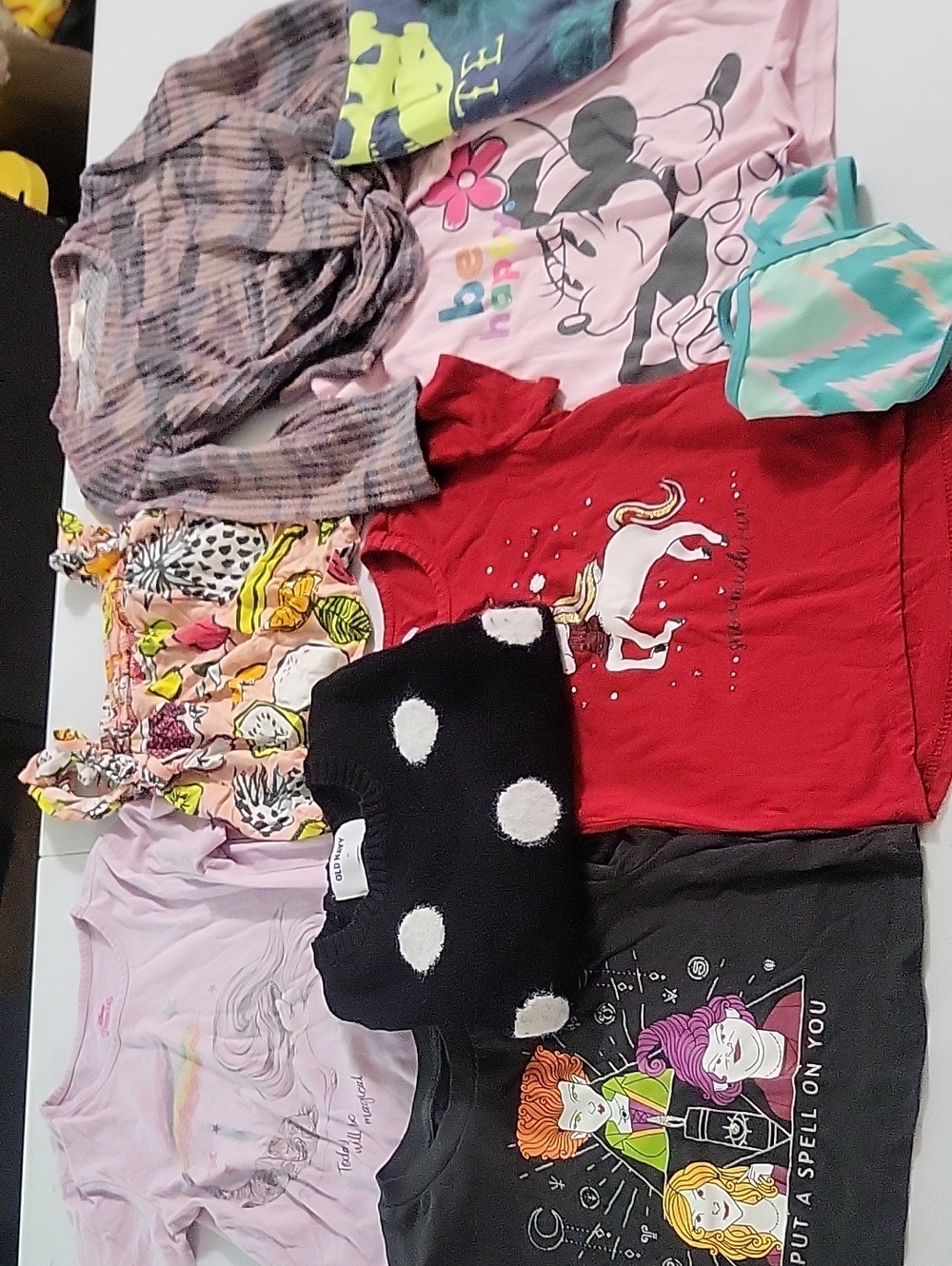 Girls Red Unicorn Graphic Tee - Brand Unspecified